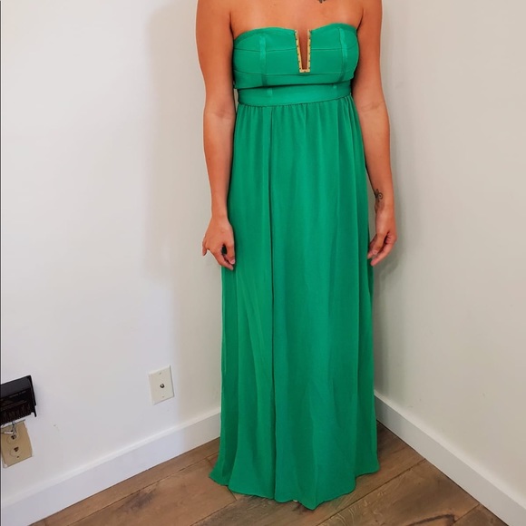 Spring green formal gown. - Picture 2 of 2